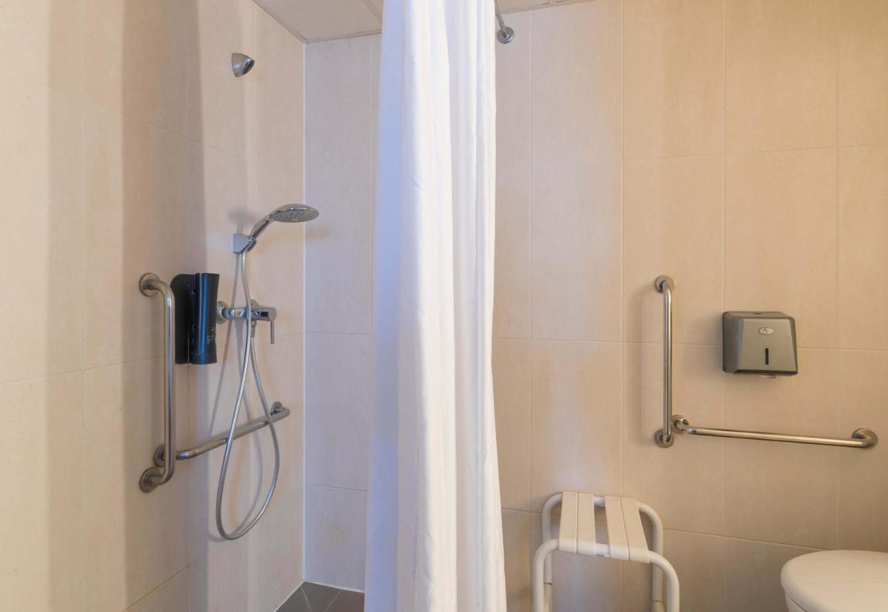 B&B Hotel Orleans Ouest 拉沙佩勒-圣梅曼 外观 照片