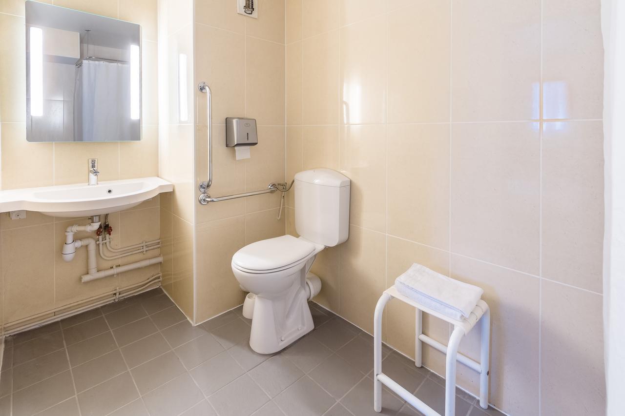 B&B Hotel Orleans Ouest 拉沙佩勒-圣梅曼 外观 照片